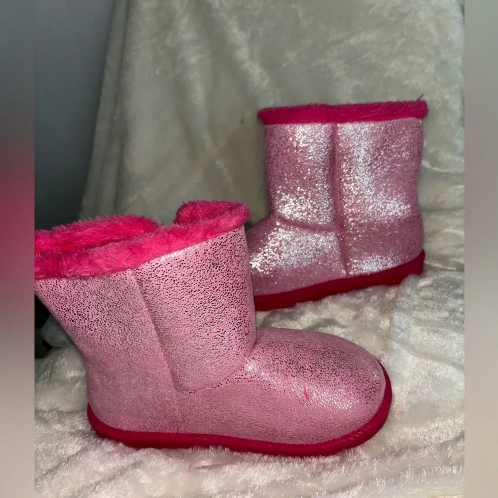 Ameta Pink Sparkly Faux Fur Plush Boot Size Youth 4 NIB